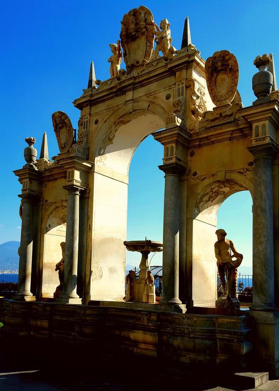 A Casa Di Mamma Bed and Breakfast Napoli Eksteriør billede