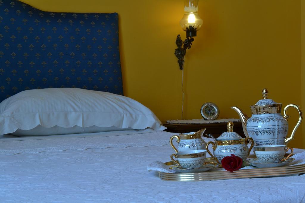 A Casa Di Mamma Bed and Breakfast Napoli Værelse billede